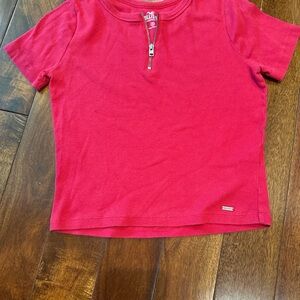 Hollister Red Ribbed Half-Zip Tee – Short Sleeve Crop Top - Size M